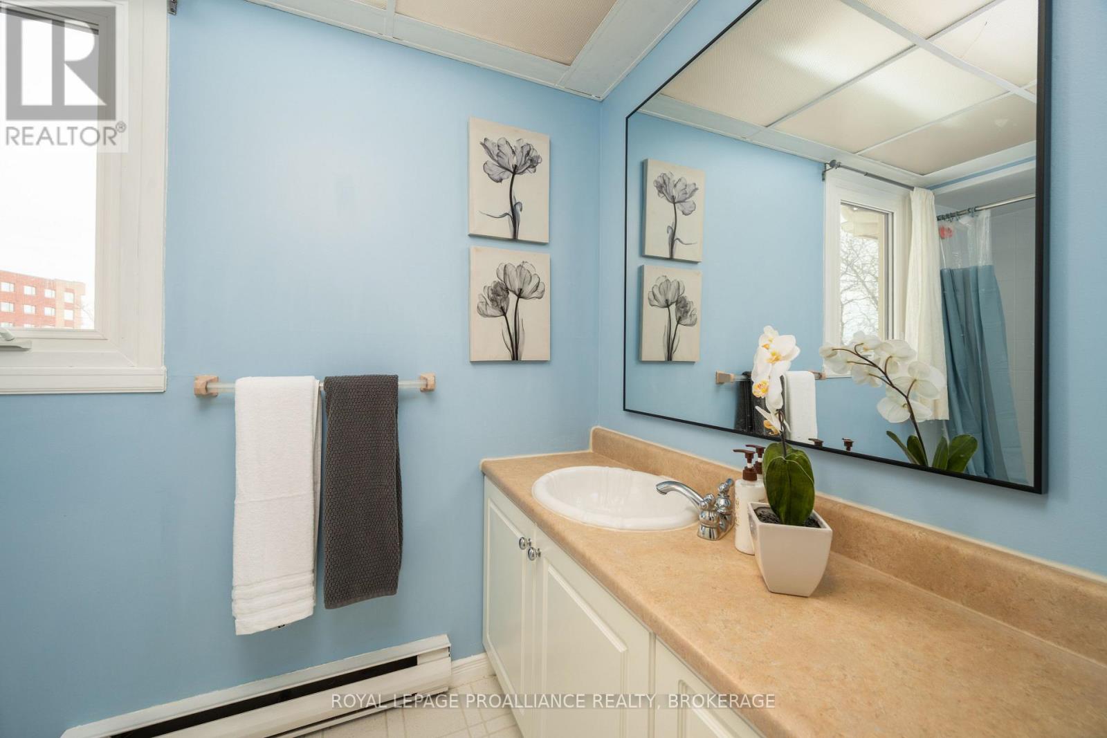 39 - 115 Wright Crescent, Kingston (Central City East), Ontario  K7L 4T8 - Photo 19 - X12805670