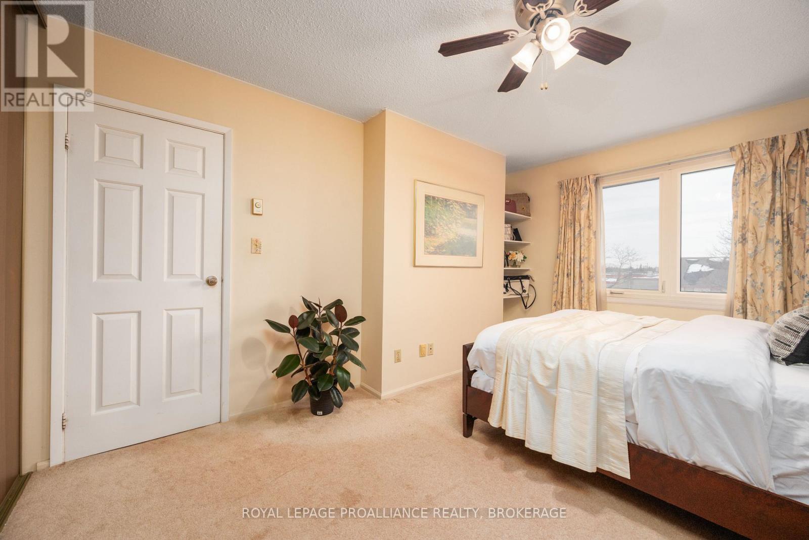 39 - 115 Wright Crescent, Kingston (Central City East), Ontario  K7L 4T8 - Photo 23 - X12805670