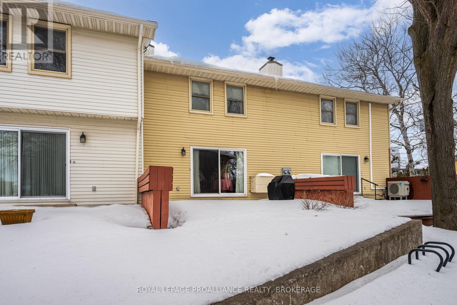 39 - 115 Wright Crescent, Kingston (Central City East), Ontario  K7L 4T8 - Photo 29 - X12805670