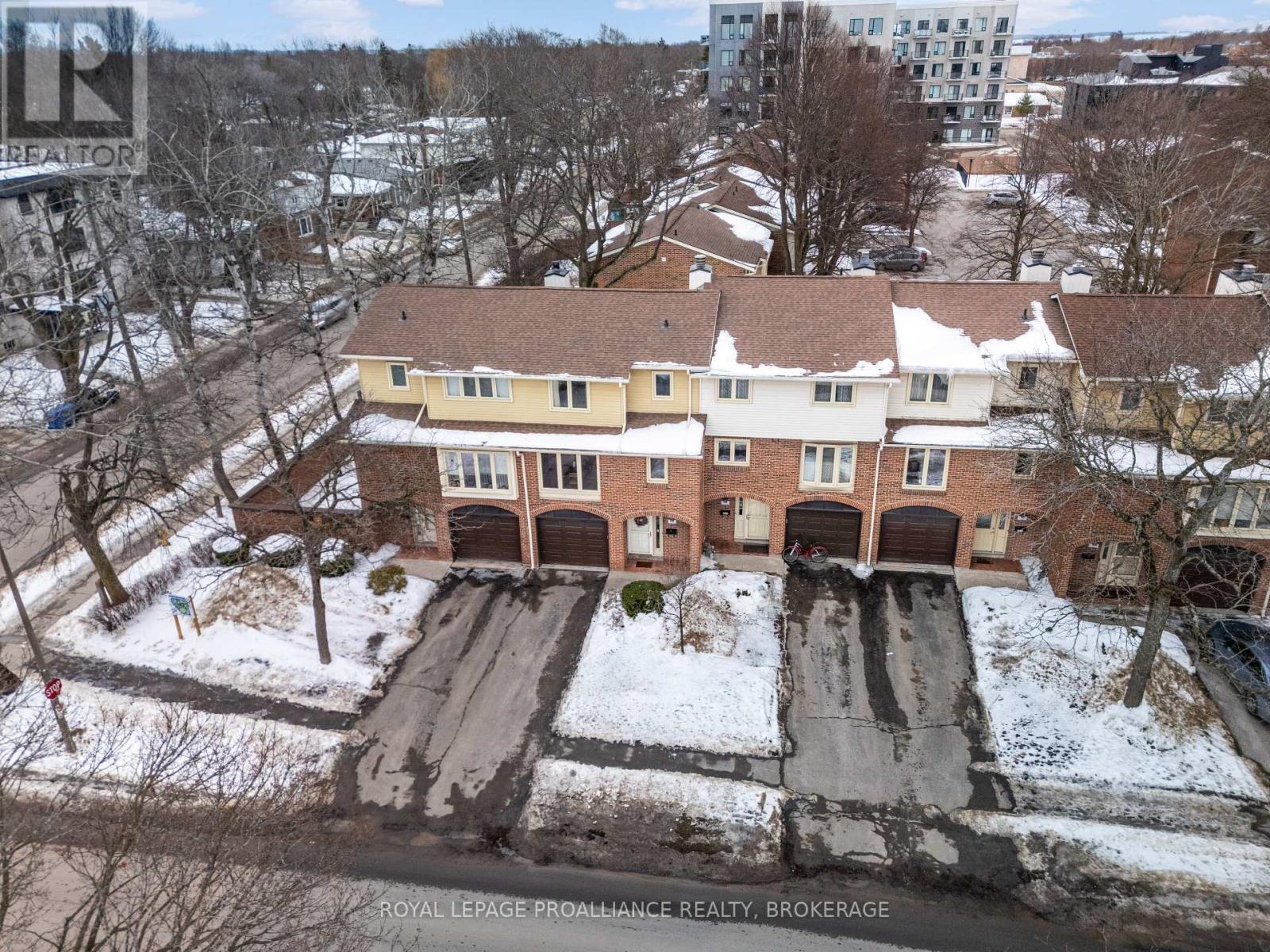 39 - 115 Wright Crescent, Kingston (Central City East), Ontario  K7L 4T8 - Photo 35 - X12805670