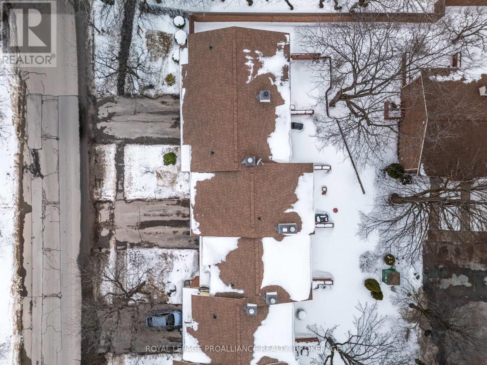 39 - 115 Wright Crescent, Kingston (Central City East), Ontario  K7L 4T8 - Photo 36 - X12805670