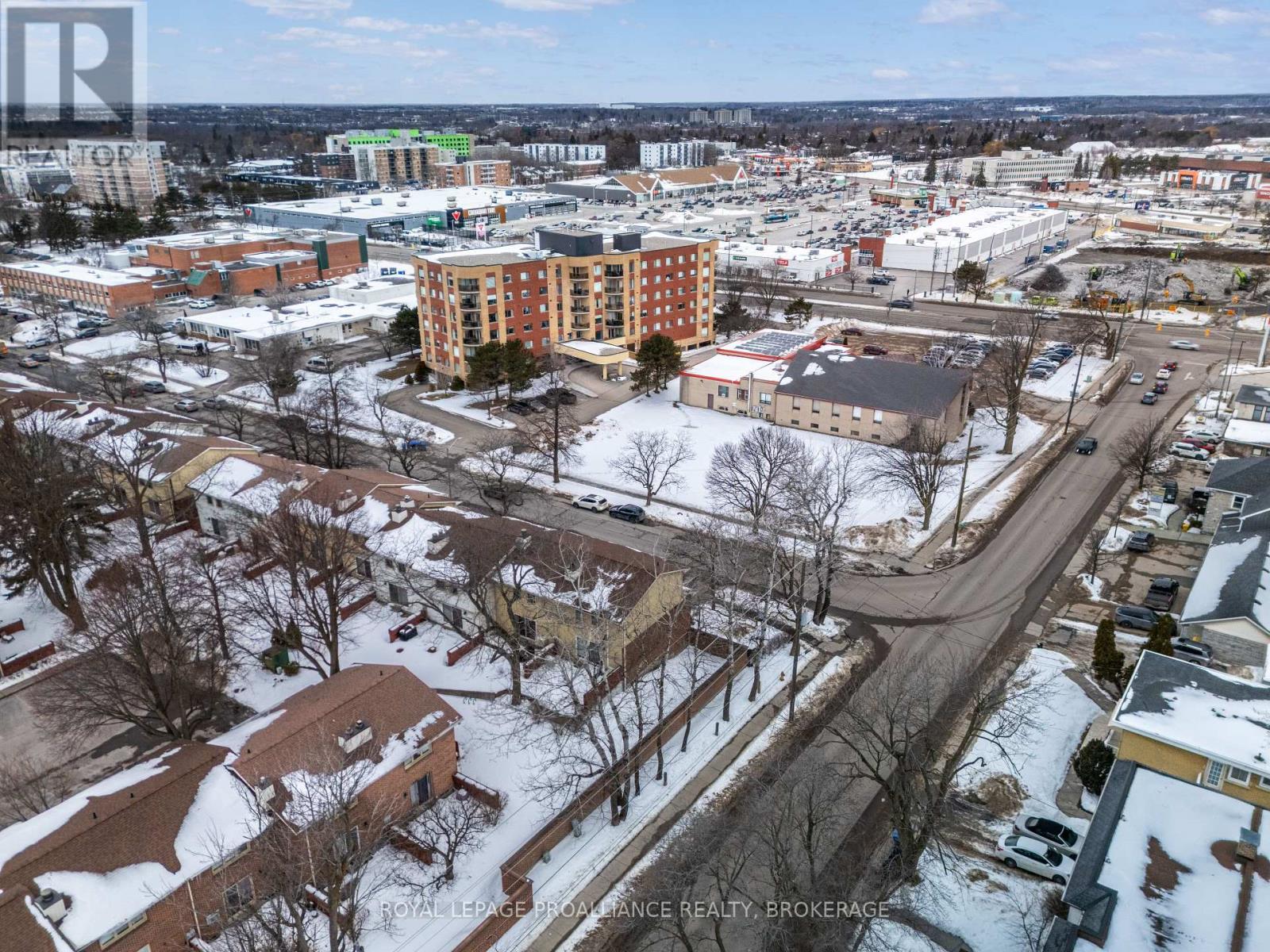 39 - 115 Wright Crescent, Kingston (Central City East), Ontario  K7L 4T8 - Photo 38 - X12805670