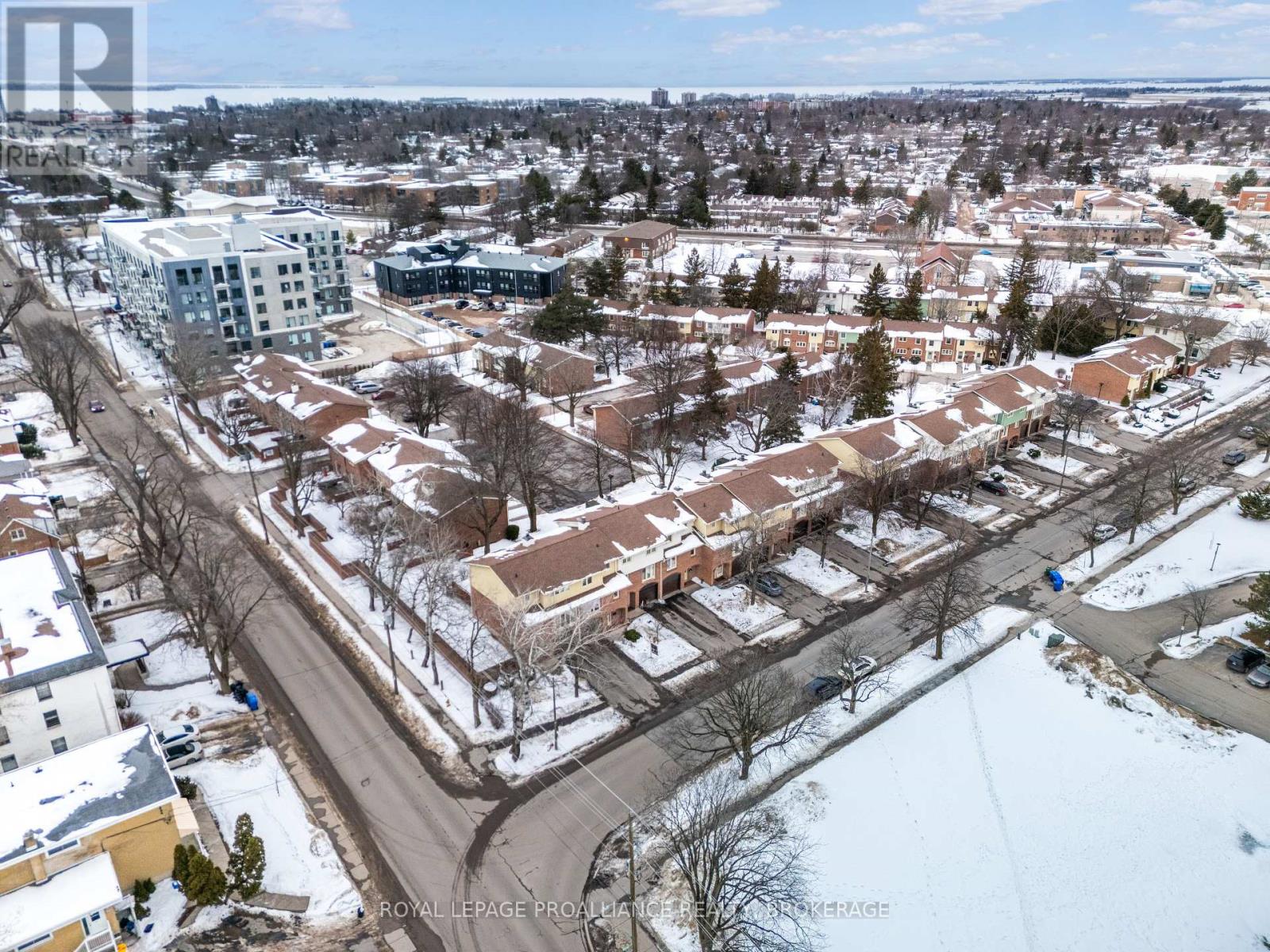 39 - 115 Wright Crescent, Kingston (Central City East), Ontario  K7L 4T8 - Photo 39 - X12805670