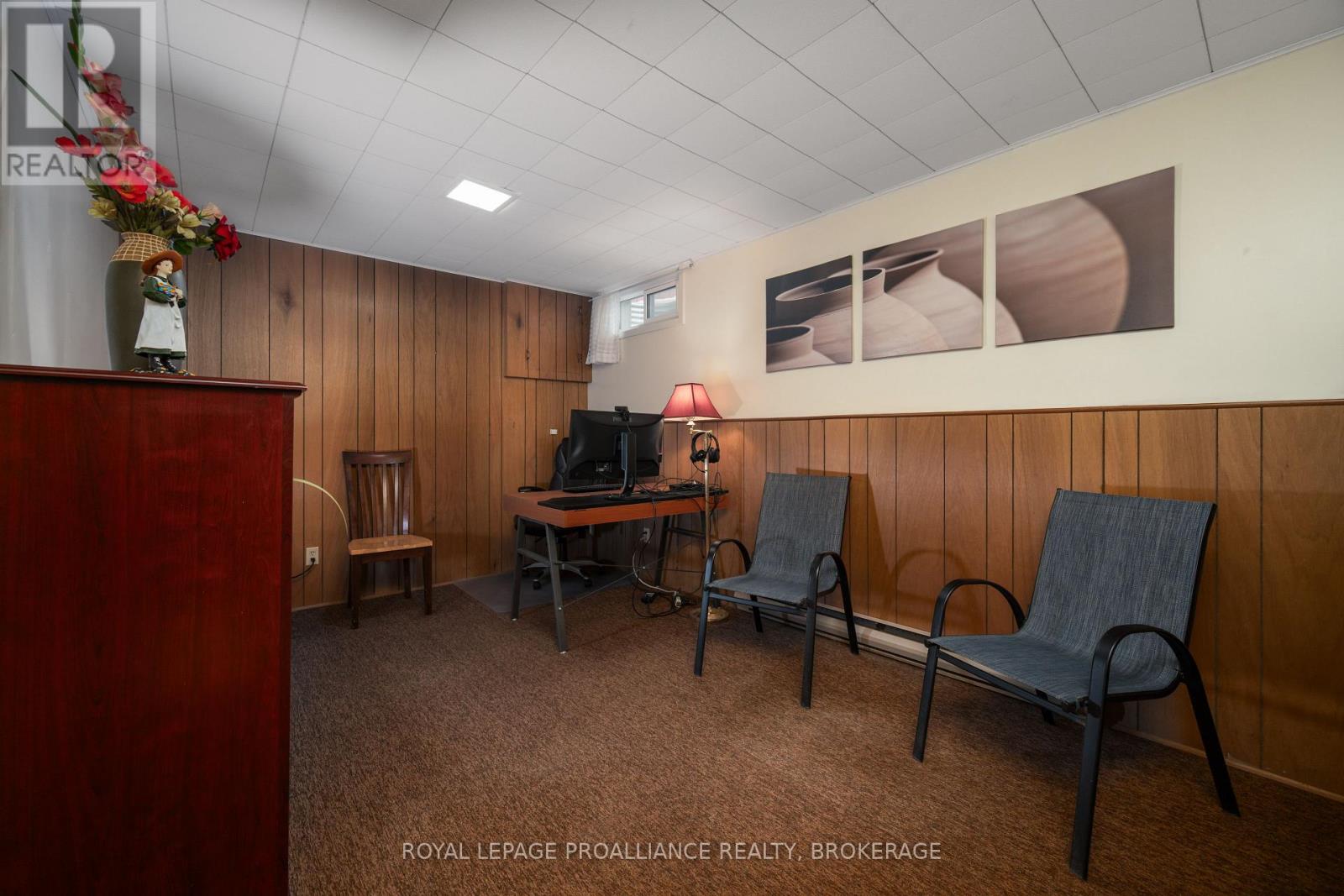 39 - 115 Wright Crescent, Kingston (Central City East), Ontario  K7L 4T8 - Photo 6 - X12805670