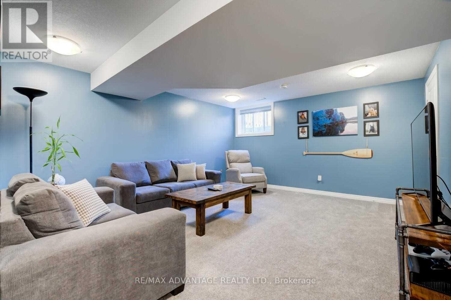 258 Peach Tree Boulevard, St. Thomas, Ontario  N5R 6M3 - Photo 12 - X12805698