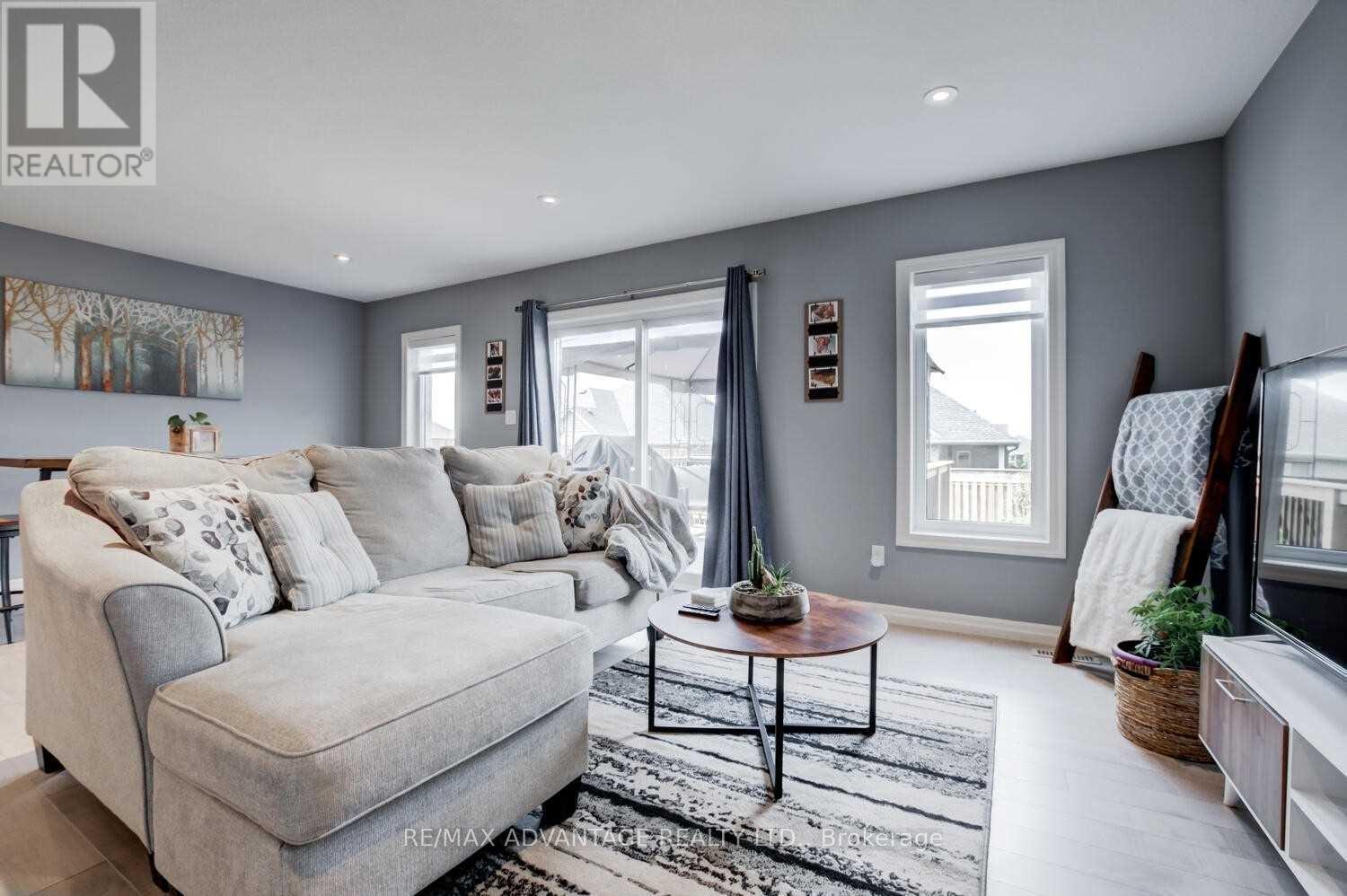 258 Peach Tree Boulevard, St. Thomas, Ontario  N5R 6M3 - Photo 7 - X12805698