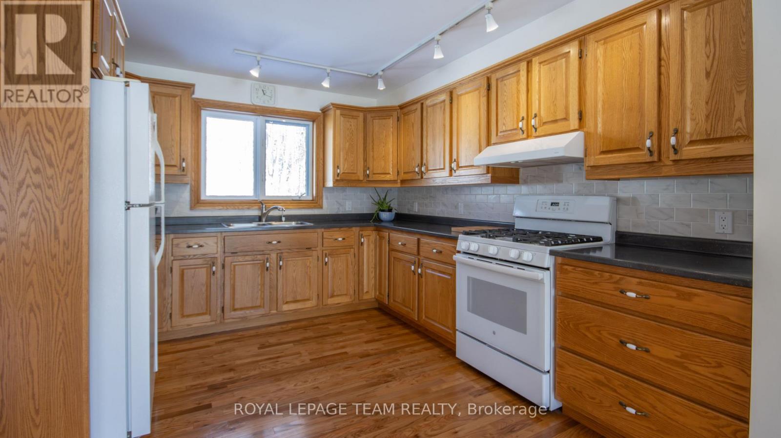 58 Luloff Lane, Brudenell, Ontario  K0J 2E0 - Photo 31 - X12805586