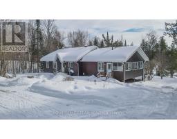 58 LULOFF LANE, Brudenell, Ontario