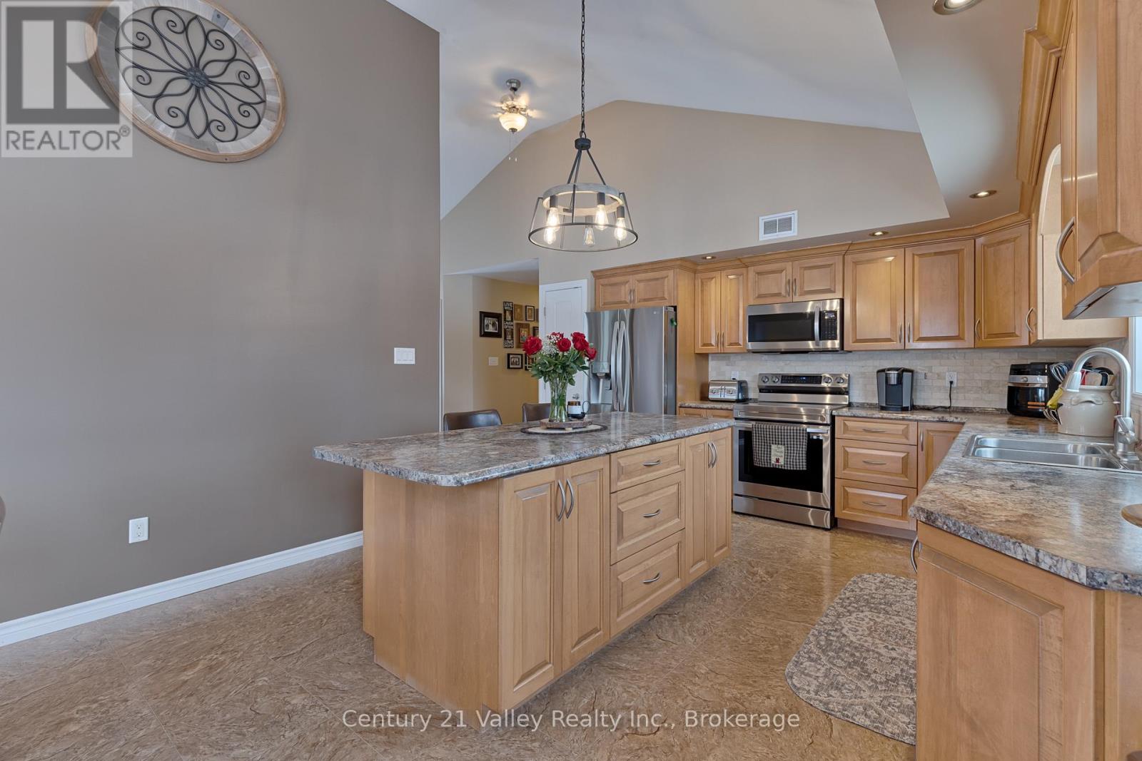 376 Letts Cemetery Road, North Algona Wilberforce, Ontario  K0J 1T0 - Photo 16 - X12805680