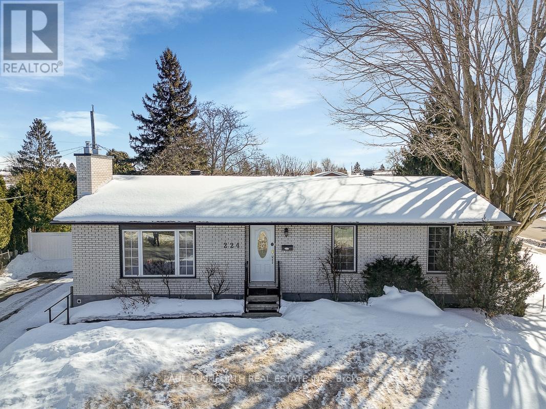 224 KENNEDY LANE W, Ottawa, Ontario