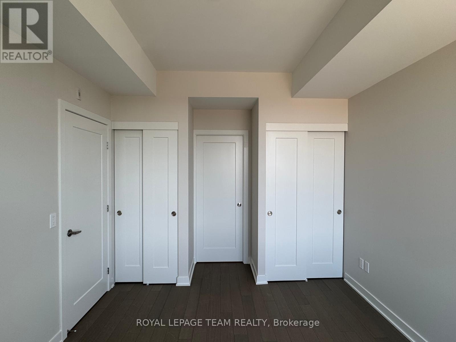 Unit #803 - 360 Deschatelets Avenue, Ottawa, Ontario  K1S 5Y1 - Photo 9 - X12805540