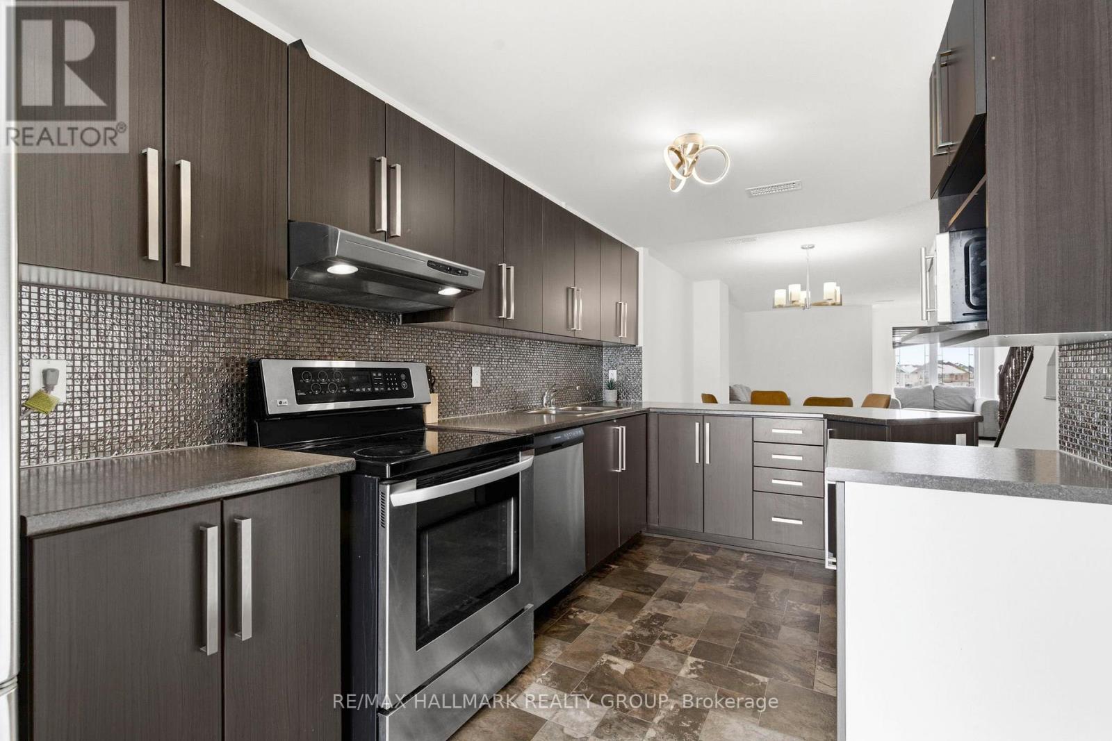 436 Harvest Valley Avenue, Ottawa, Ontario  K4A 0V6 - Photo 11 - X12805554