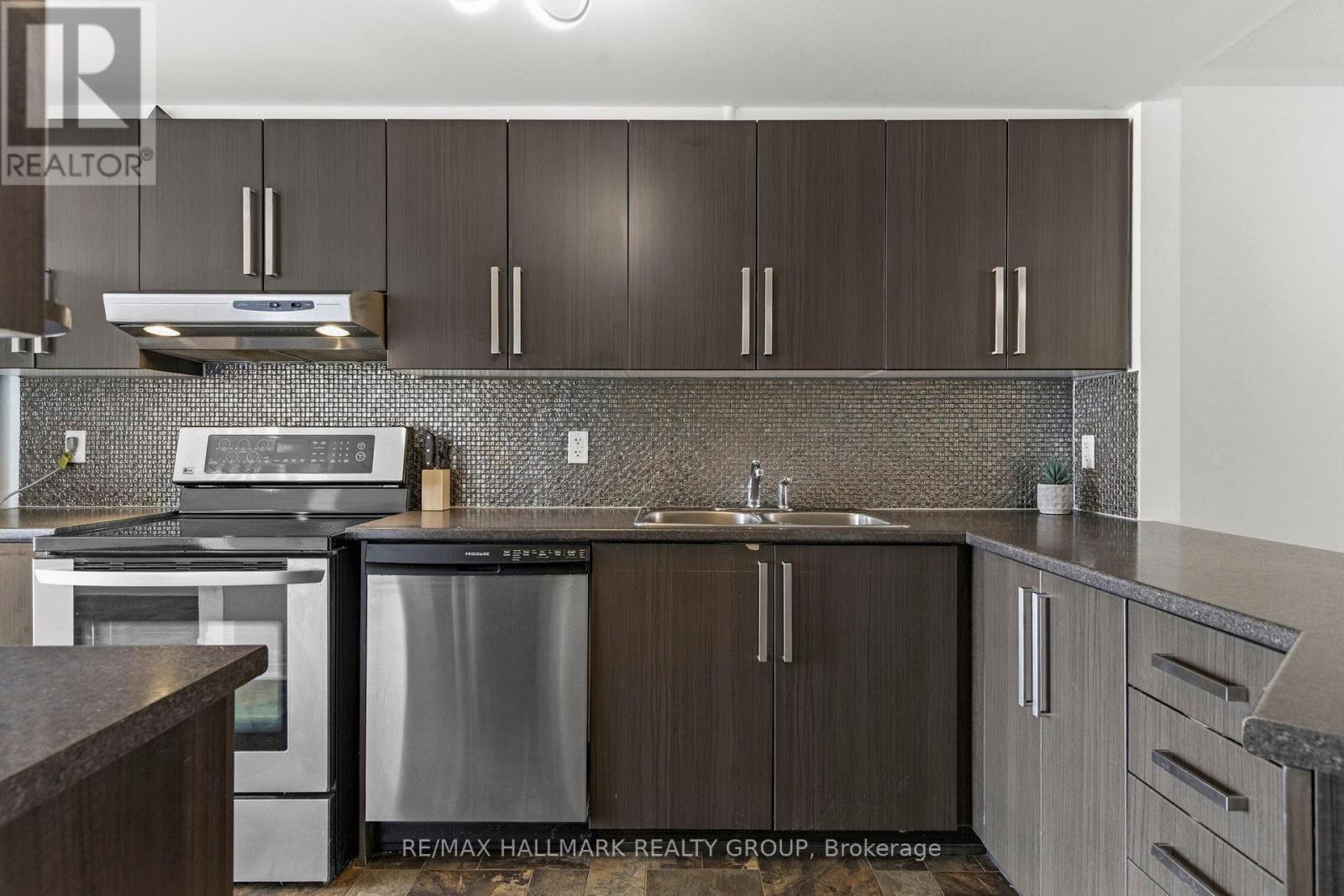 436 Harvest Valley Avenue, Ottawa, Ontario  K4A 0V6 - Photo 5 - X12805554