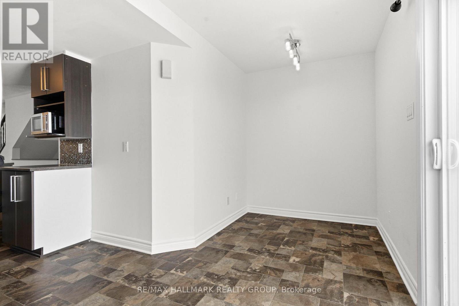 436 Harvest Valley Avenue, Ottawa, Ontario  K4A 0V6 - Photo 8 - X12805554