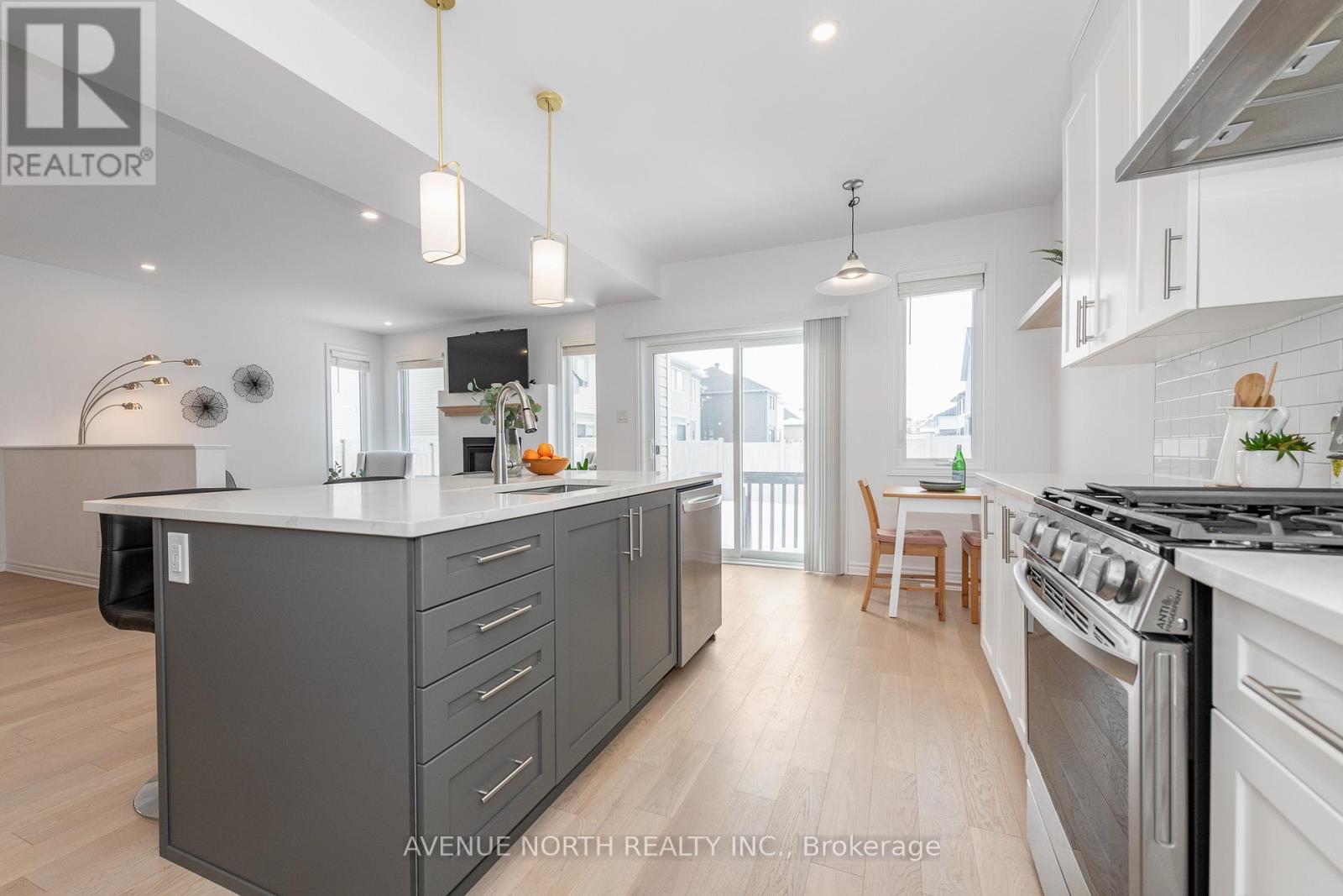 151 Minikan Street, Ottawa, Ontario  K1X 0E5 - Photo 17 - X12805694