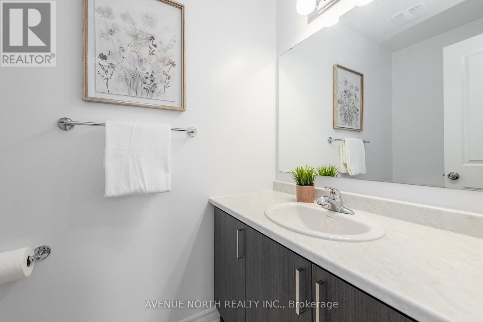 151 Minikan Street, Ottawa, Ontario  K1X 0E5 - Photo 21 - X12805694