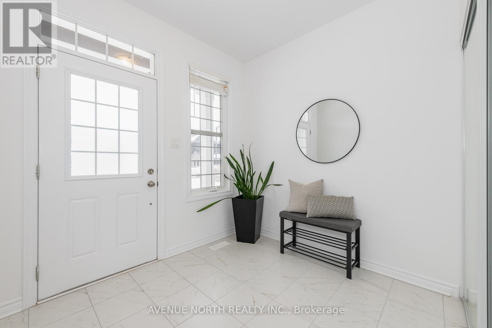 151 Minikan Street, Ottawa, Ontario  K1X 0E5 - Photo 3 - X12805694