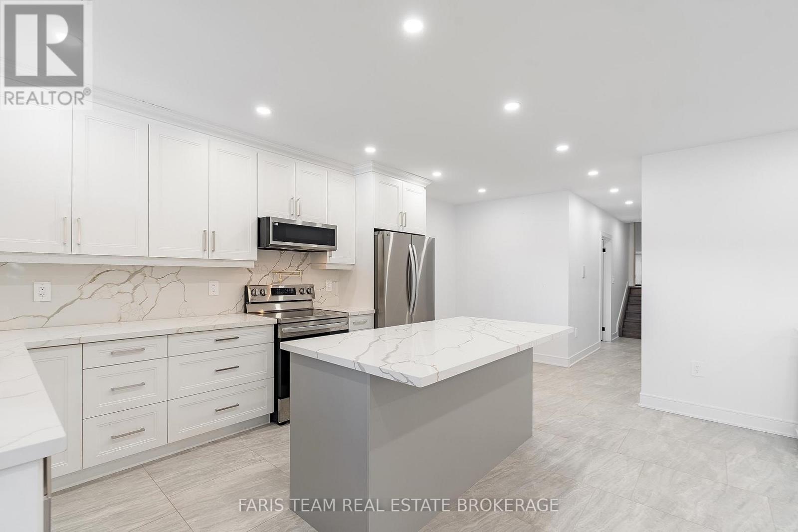 90 Scanlon Avenue, Bradford West Gwillimbury, Ontario  L3Z 1C9 - Photo 33 - N12750516