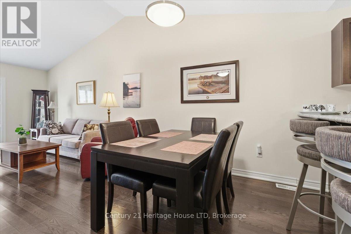 137 Silverwood Avenue, Welland, Ontario L3C 0B7 - Photo 13 - X12805538