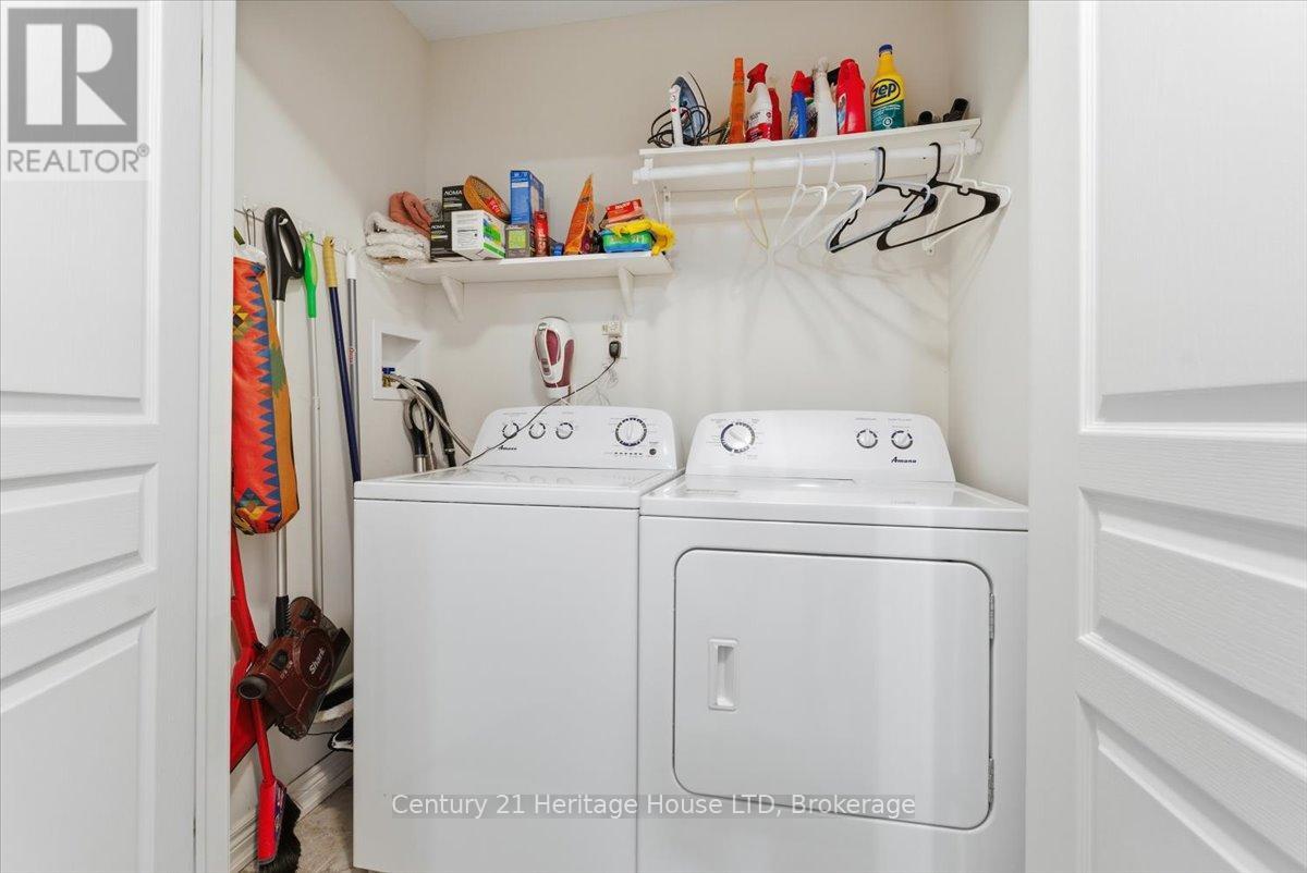 137 Silverwood Avenue, Welland, Ontario L3C 0B7 - Photo 25 - X12805538