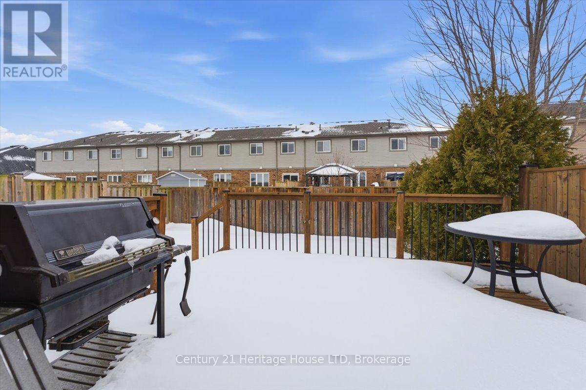 137 Silverwood Avenue, Welland, Ontario L3C 0B7 - Photo 32 - X12805538