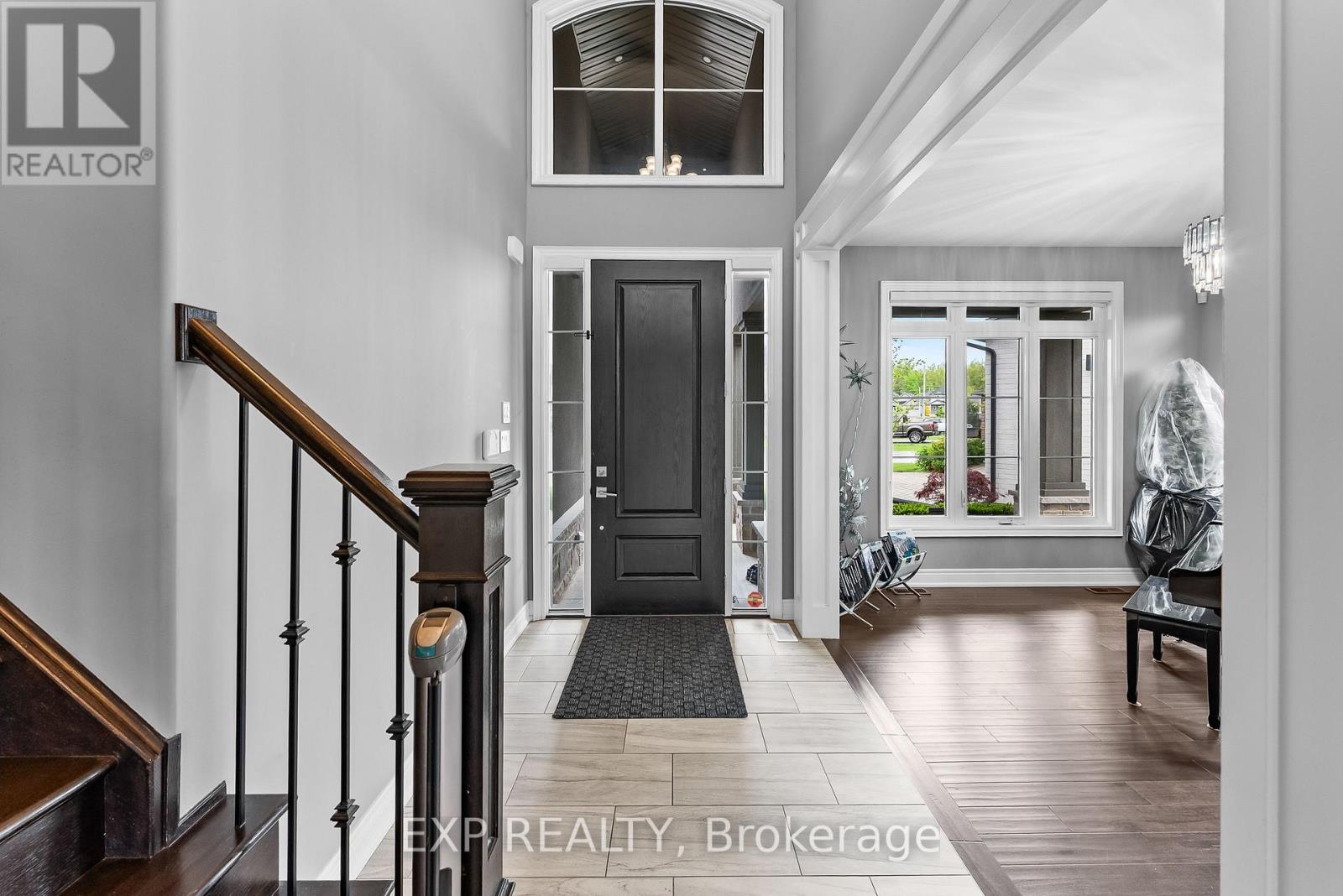 7691 Willey Street, Niagara Falls, Ontario  L2G 0H1 - Photo 4 - X12805650