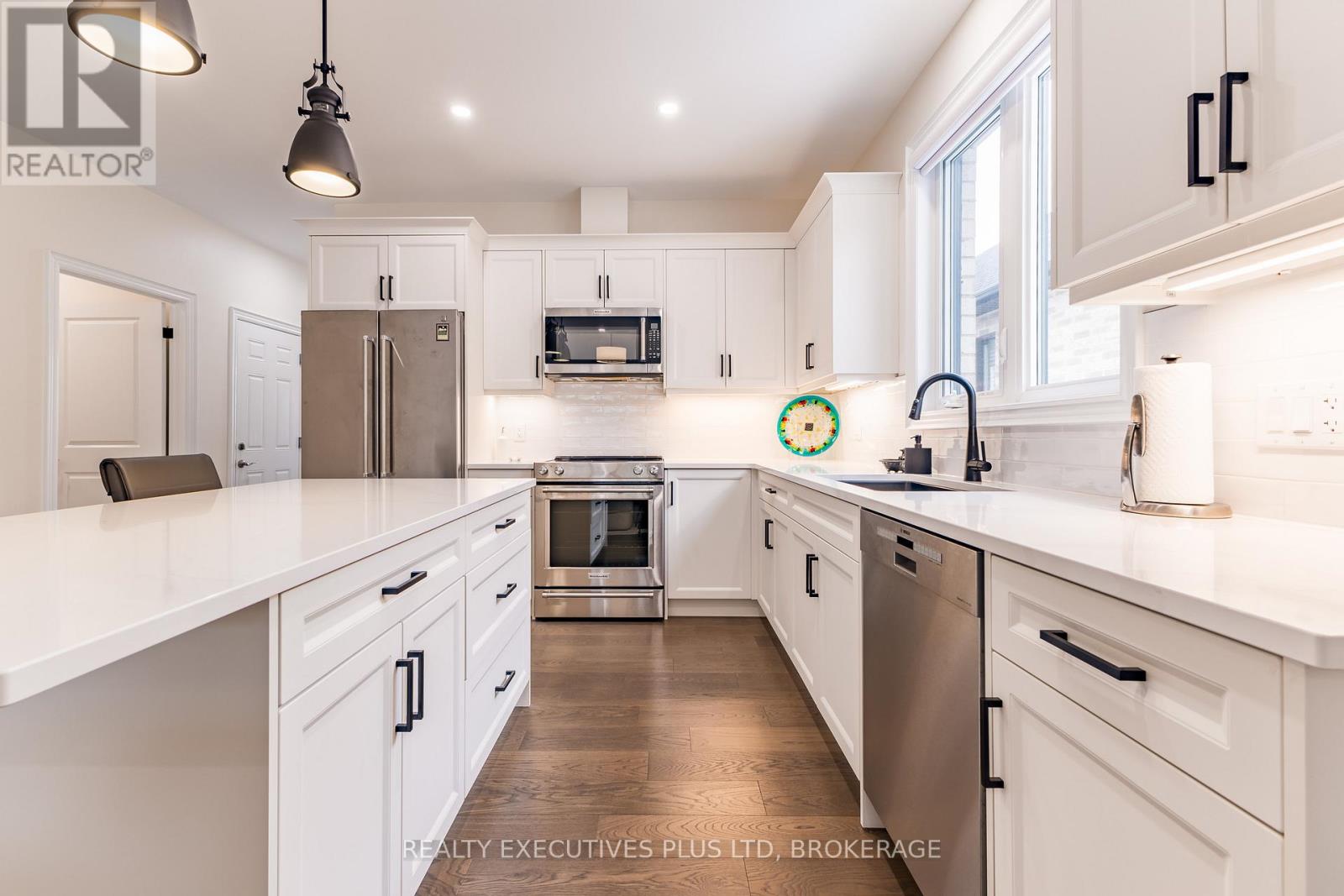 504 Royal Ridge Court, Fort Erie, Ontario  N9V 3W4 - Photo 17 - X12805664