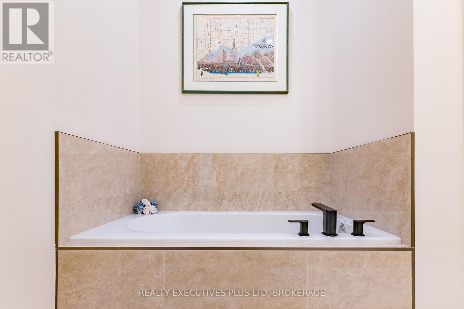 504 Royal Ridge Court, Fort Erie, Ontario  N9V 3W4 - Photo 27 - X12805664