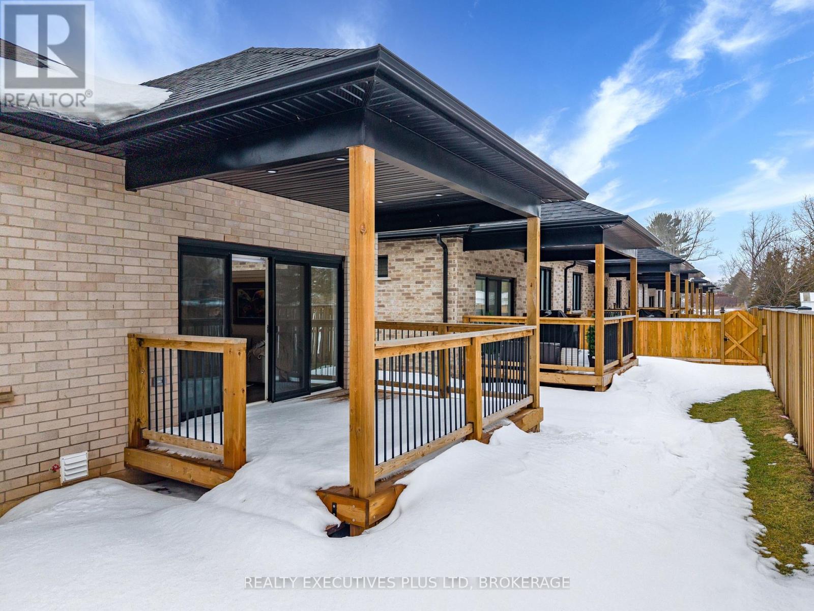 504 Royal Ridge Court, Fort Erie, Ontario  N9V 3W4 - Photo 33 - X12805664