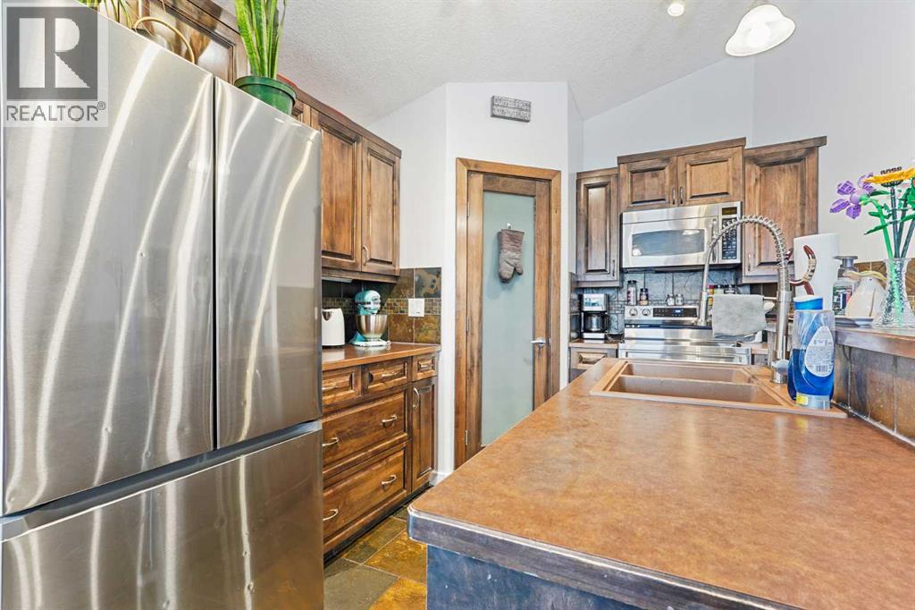 352 Tartan Circle W, Lethbridge, Alberta  T1J 0Z1 - Photo 7 - A2287753