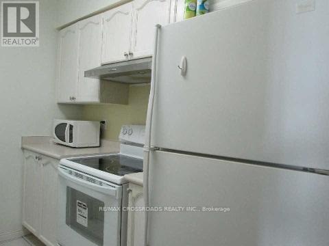 1709 - 1 Pemberton Avenue, Toronto, Ontario  M2M 4L9 - Photo 6 - C12805518