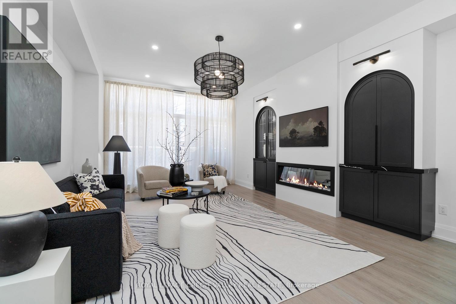 60a Tecumseth Street, Toronto, Ontario  M5V 2R8 - Photo 1 - C12805626