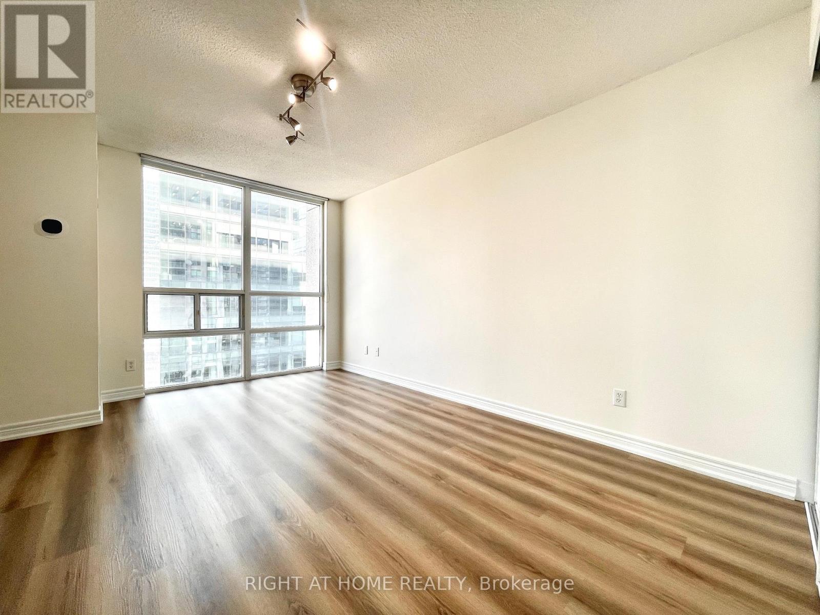 3102 - 30 Grand Trunk Crescent, Toronto, Ontario  M5J 3A4 - Photo 13 - C12805638