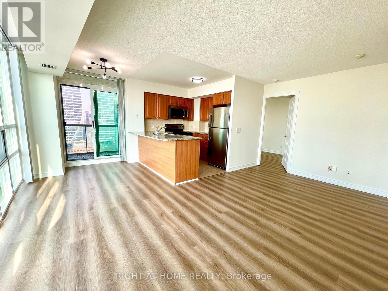 3102 - 30 Grand Trunk Crescent, Toronto, Ontario  M5J 3A4 - Photo 7 - C12805638