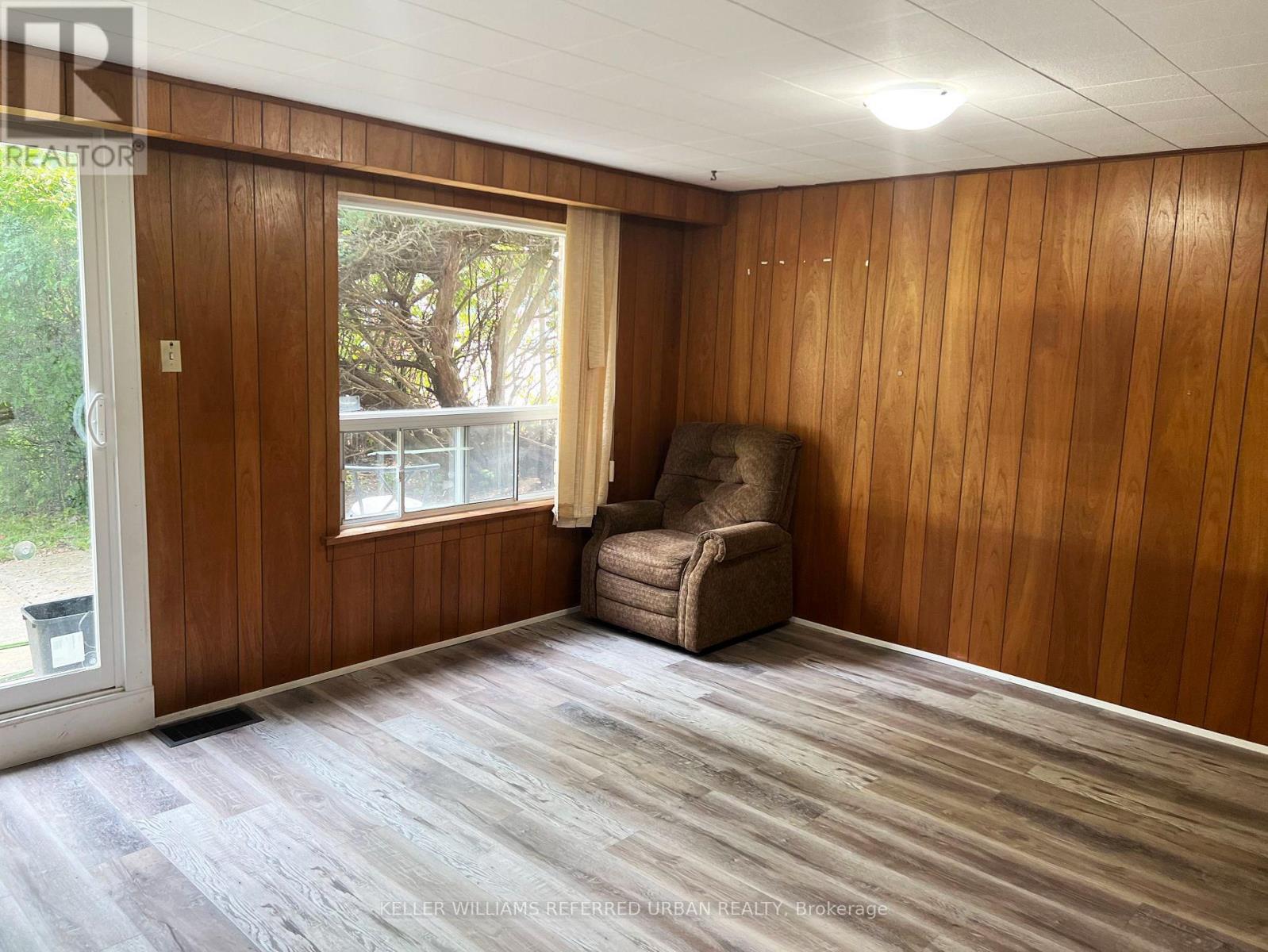 147 Almore Avenue, Toronto, Ontario  M3H 2H9 - Photo 13 - C12805658