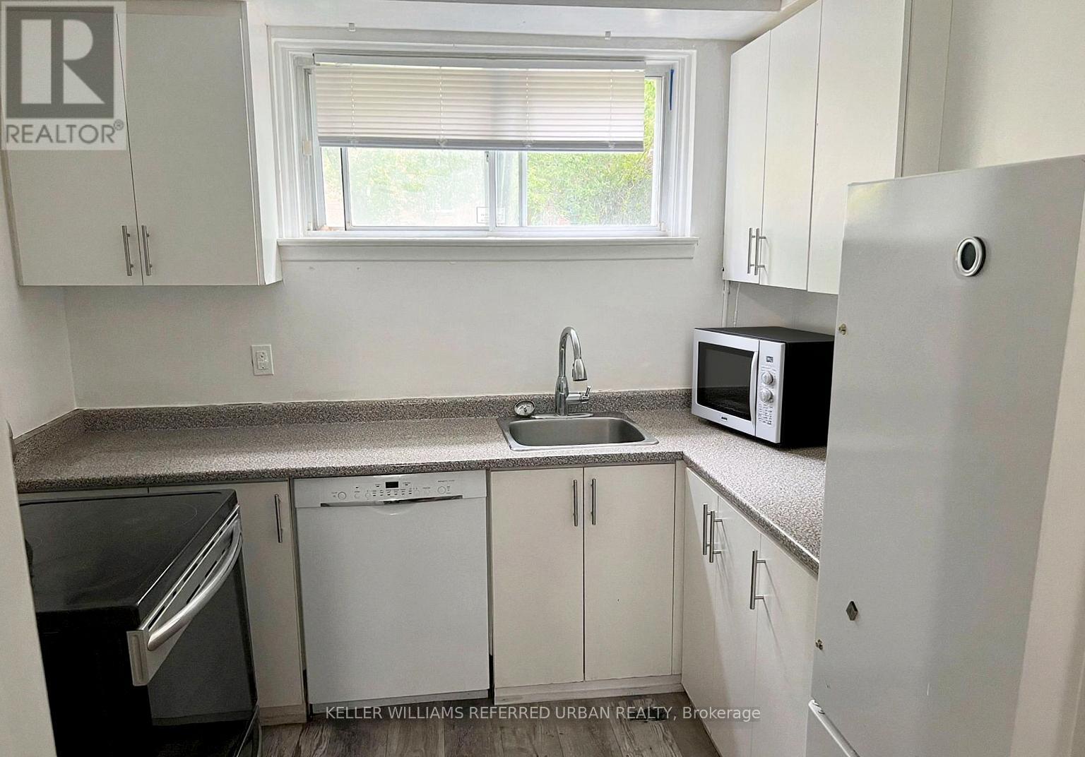 147 Almore Avenue, Toronto, Ontario  M3H 2H9 - Photo 15 - C12805658