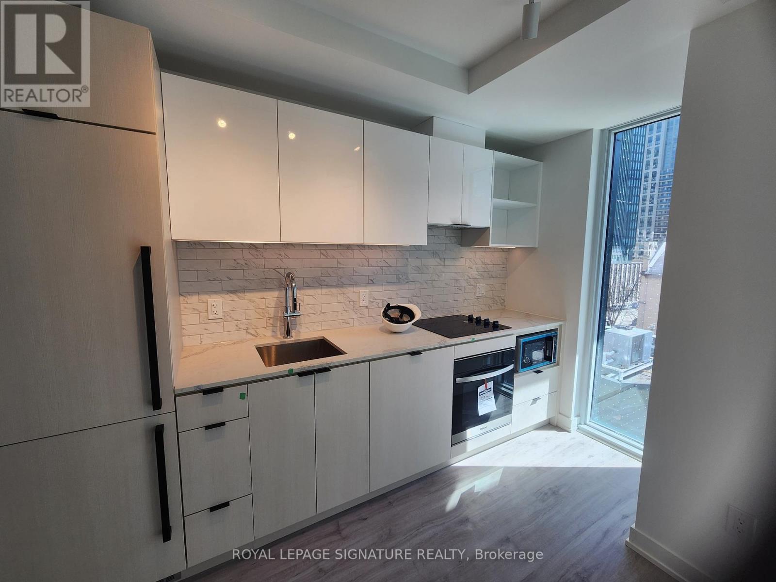 515 - 252 Church Street, Toronto, Ontario  M5B 0E6 - Photo 2 - C12805662