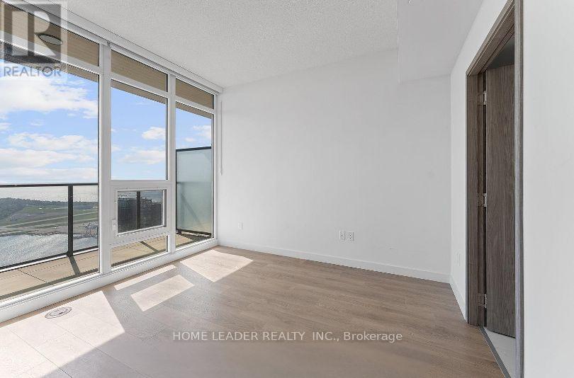 5910 - 3 Concord Cityplace Way, Toronto, Ontario  M5V 0X4 - Photo 11 - C12805690