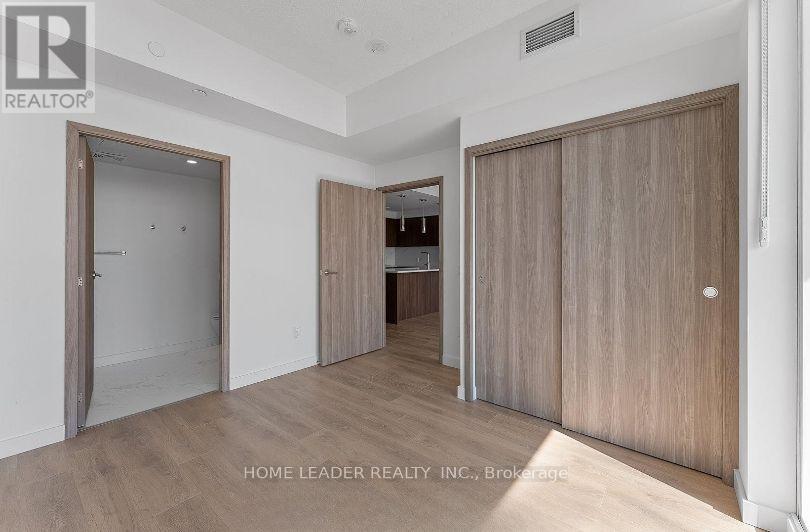 5910 - 3 Concord Cityplace Way, Toronto, Ontario  M5V 0X4 - Photo 13 - C12805690