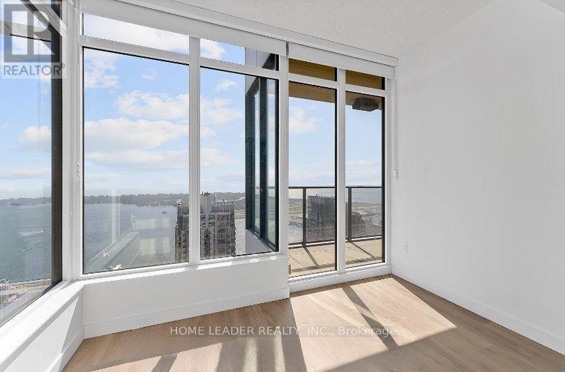 5910 - 3 Concord Cityplace Way, Toronto, Ontario  M5V 0X4 - Photo 18 - C12805690