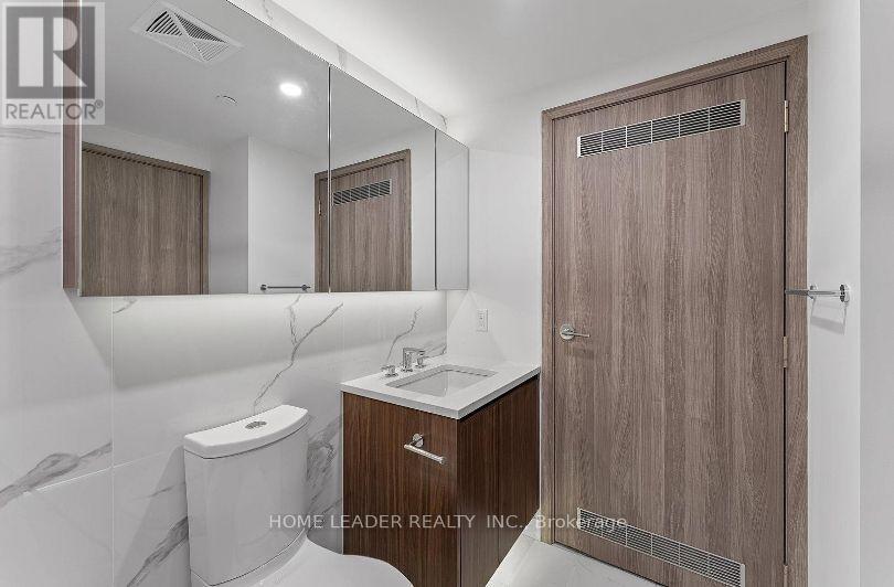 5910 - 3 Concord Cityplace Way, Toronto, Ontario  M5V 0X4 - Photo 24 - C12805690