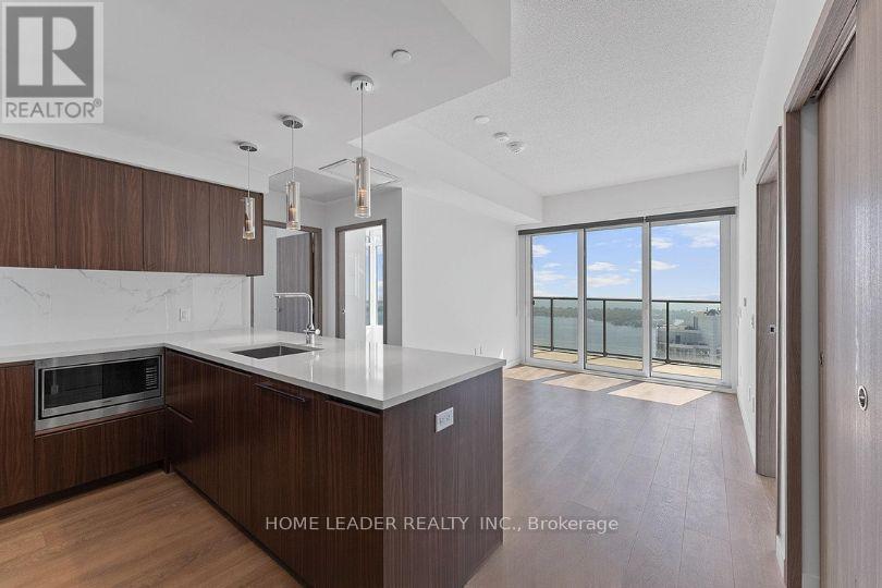 5910 - 3 Concord Cityplace Way, Toronto, Ontario  M5V 0X4 - Photo 3 - C12805690