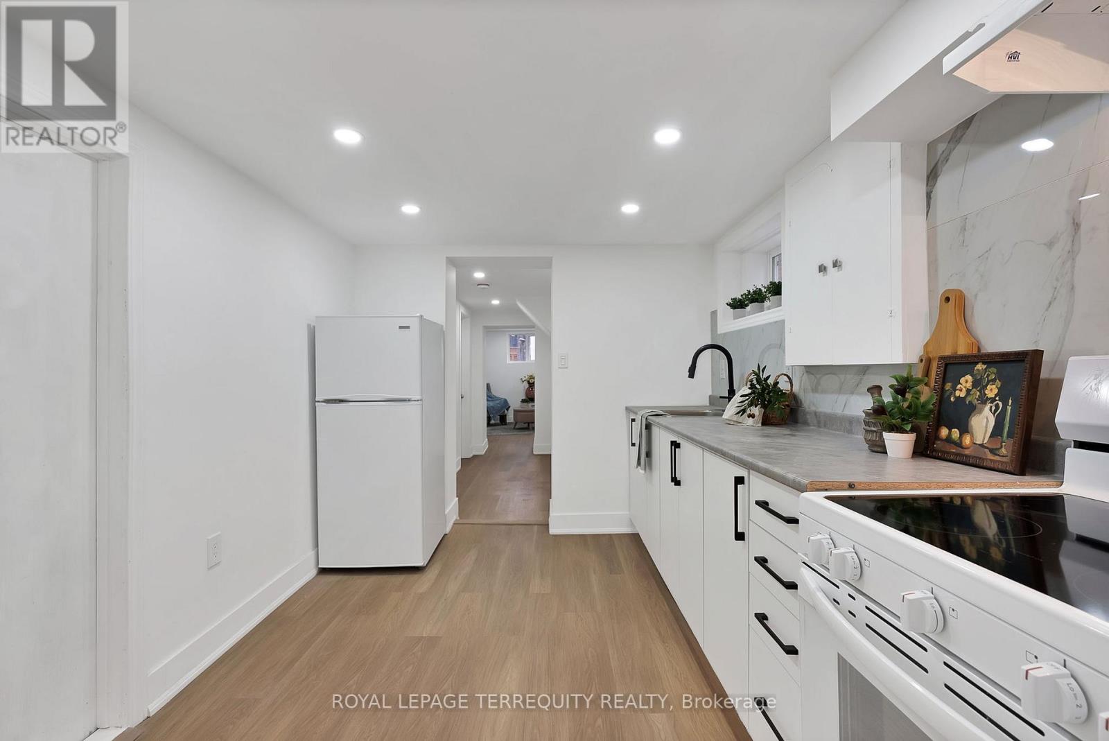 40 Leroy Avenue, Toronto, Ontario  M4J 4G8 - Photo 37 - E12805530