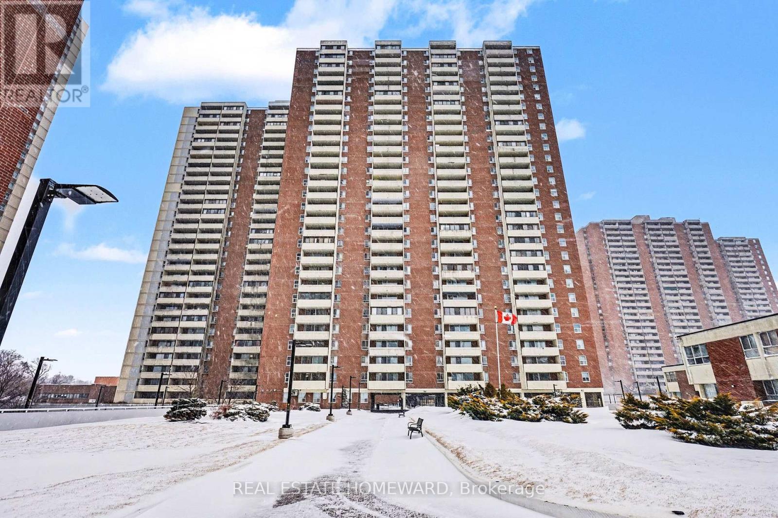 1503 - 5 Massey Square, Toronto, Ontario  M4C 5L6 - Photo 2 - E12805580