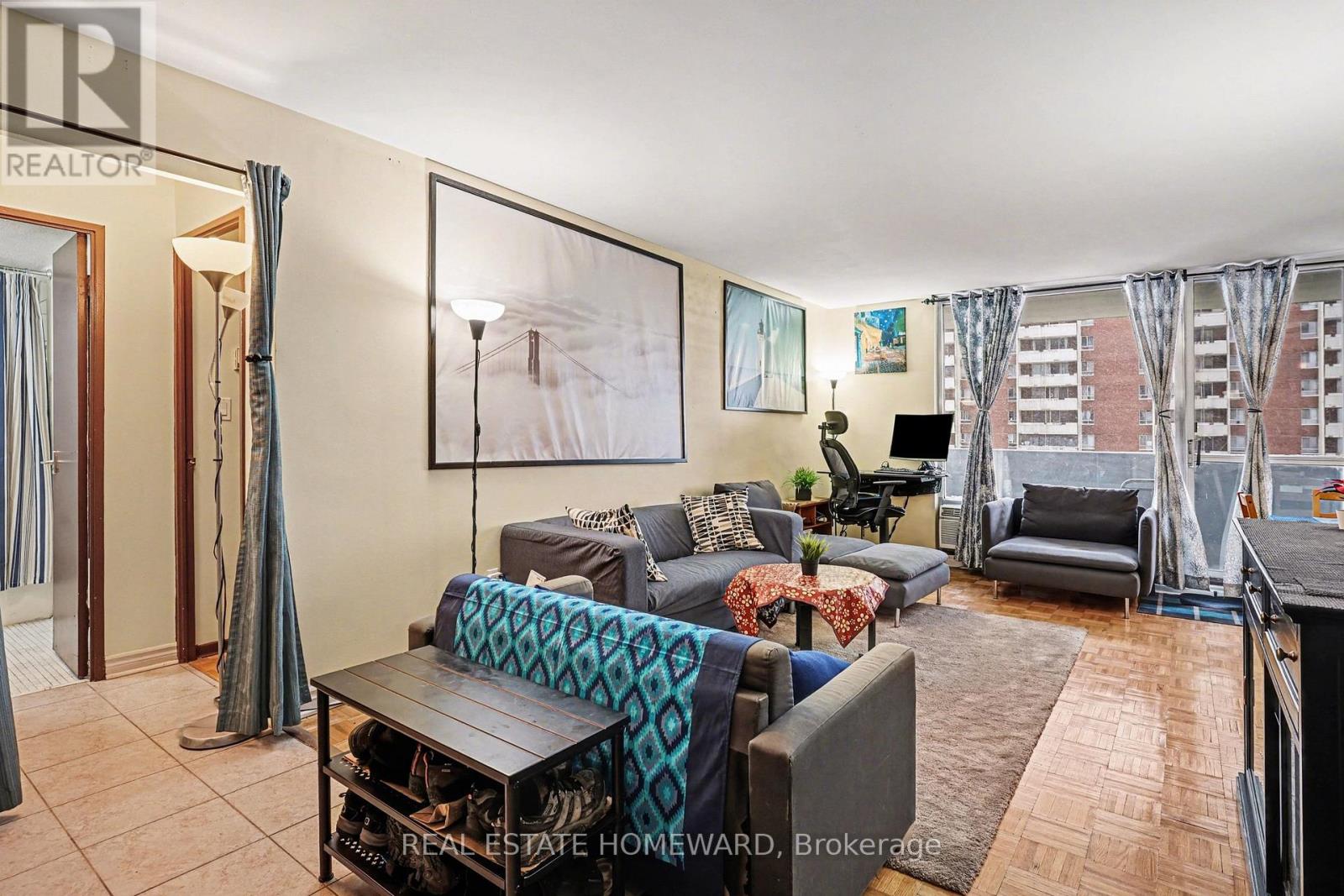 1503 - 5 Massey Square, Toronto, Ontario  M4C 5L6 - Photo 4 - E12805580