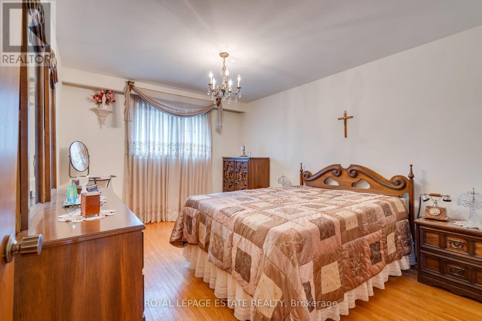 17 Altair Avenue, Toronto, Ontario  M1W 2R1 - Photo 12 - E12805622