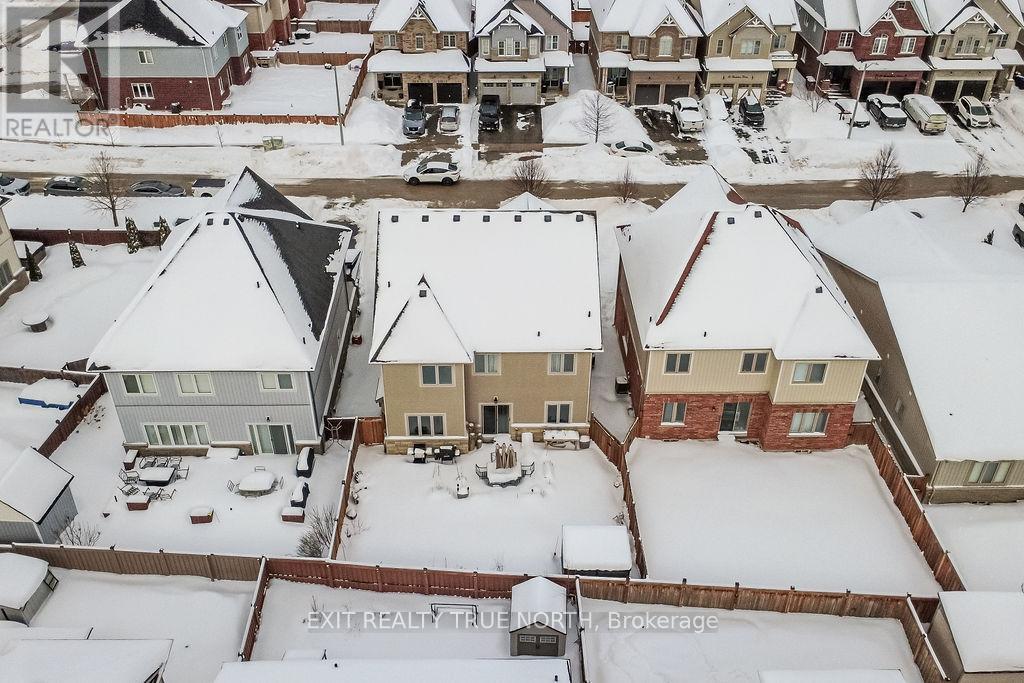 33 Battalion Drive, Essa, Ontario  L3W 0B3 - Photo 37 - N12805484