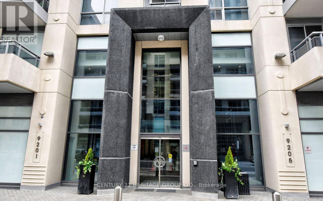 1813 - 9201 Yonge Street, Richmond Hill, Ontario  L4C 1H9 - Photo 2 - N12805532