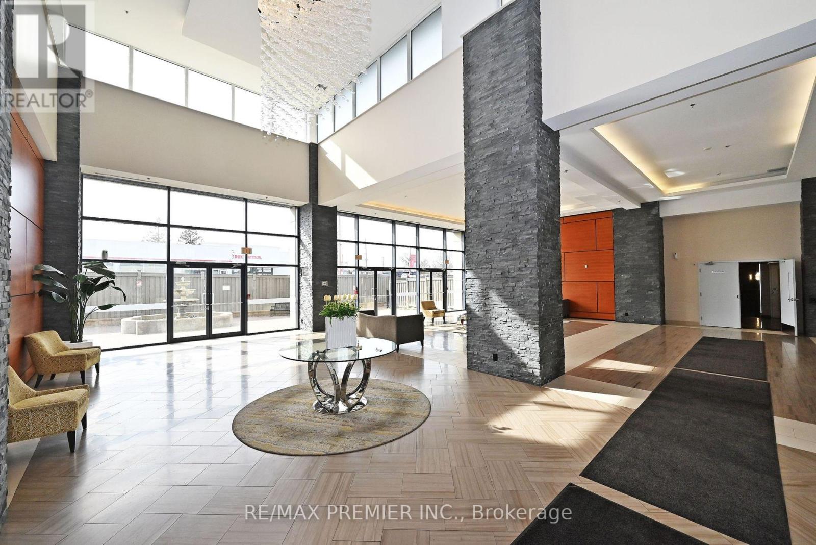 919 - 12 Woodstream Boulevard, Vaughan, Ontario  L4L 8C3 - Photo 3 - N12805548