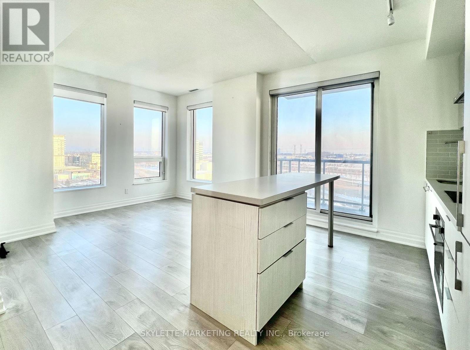 1106 - 8 Rouge Valley Drive W, Markham, Ontario  L6G 0G8 - Photo 1 - N12805576